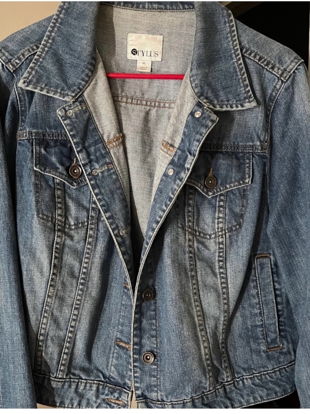 STYLUS Women's Light/Medium Blue Denim Jacket-XL